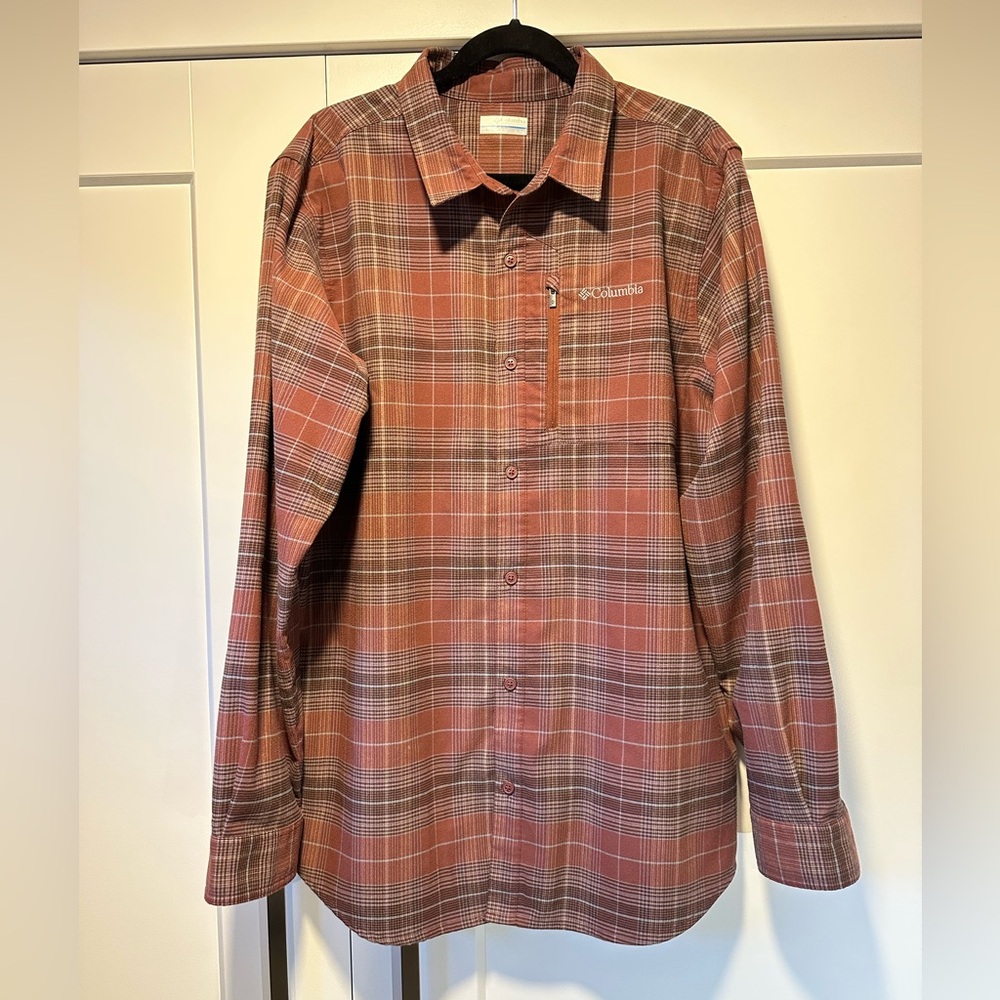 Men’s Columbia muted Red Plaid Shirt